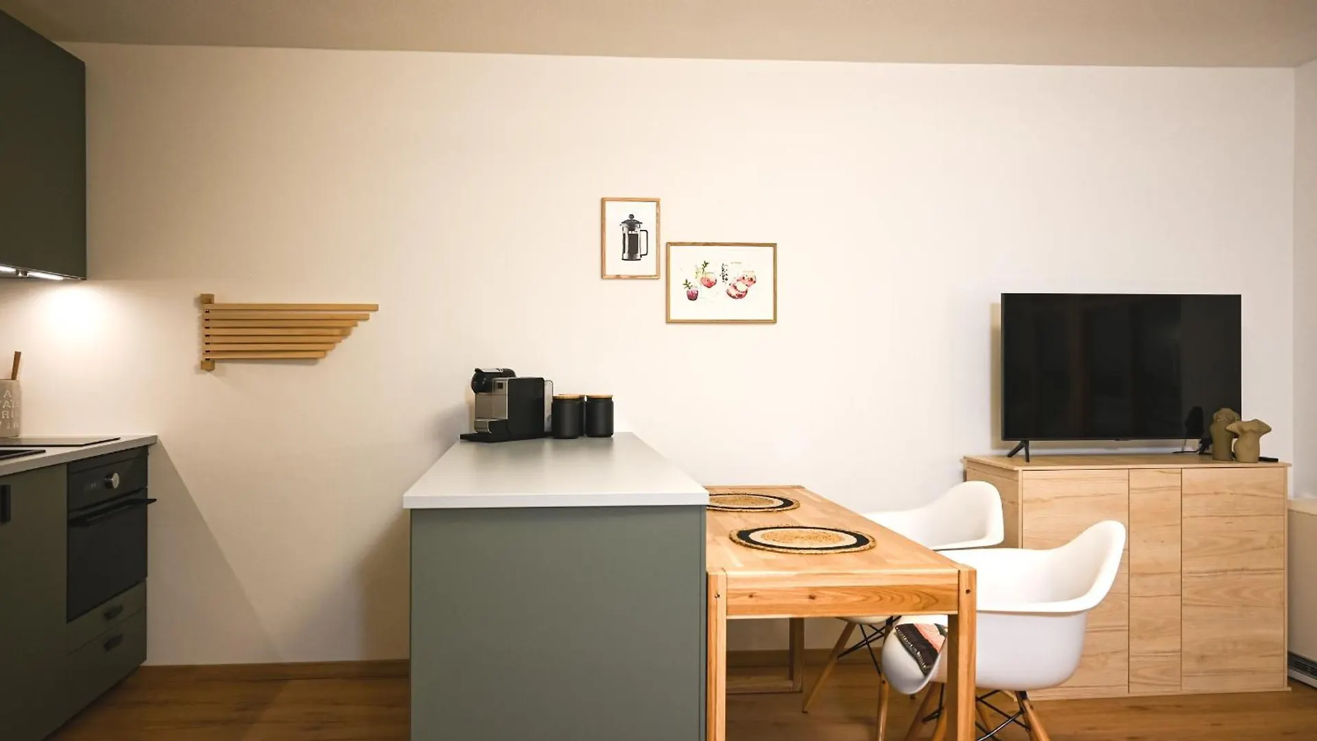 Apartment Studio Am Duernbach - Modern, Ruhig & Zentral Am Schliersee Mit Parkplatz Germany